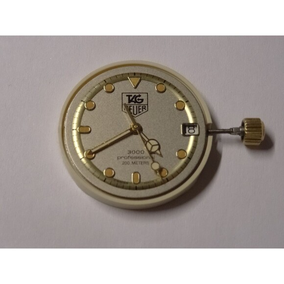 34mm TAG Heuer 3000 Pro 934.213 MidSize 2Tone Gold Steel 200M Quartz Dive Watch - Picture 6 of 14